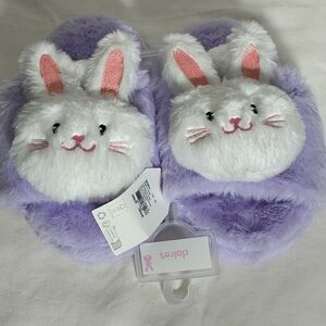 Claire’s kids Easter slippers plush bunny size S-M NWT free bunny hair clips